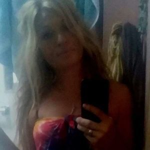 Meet your Posher, Desiree